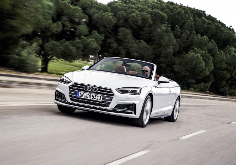  Audi A5 Cabriolet 2.0 TDI Quattro S-Line 2017 года  (WW) (фото 27 из 76)